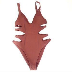 FOREVER 21 - One piece bathing suit 🩱